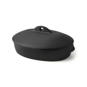 1 Terracotta Large Oval Lidded Casserole Dish